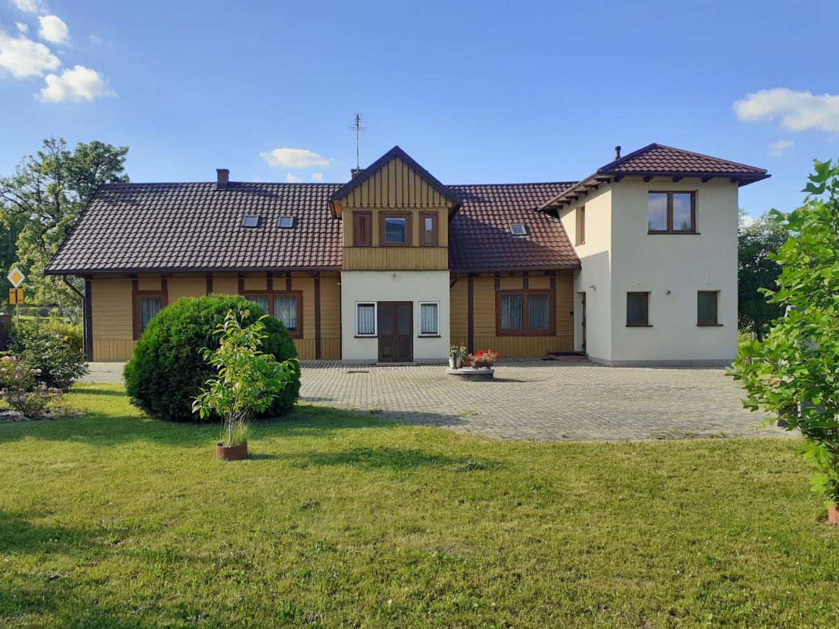 Dom W Skrzydlnej Villa Skrzydlna Exterior foto