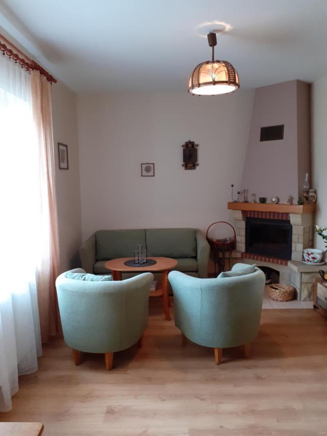 Dom W Skrzydlnej Villa Skrzydlna Exterior foto